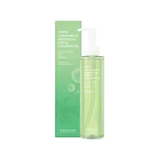 OOTD - Green Plum Low PH Cleansing Oil 200ml